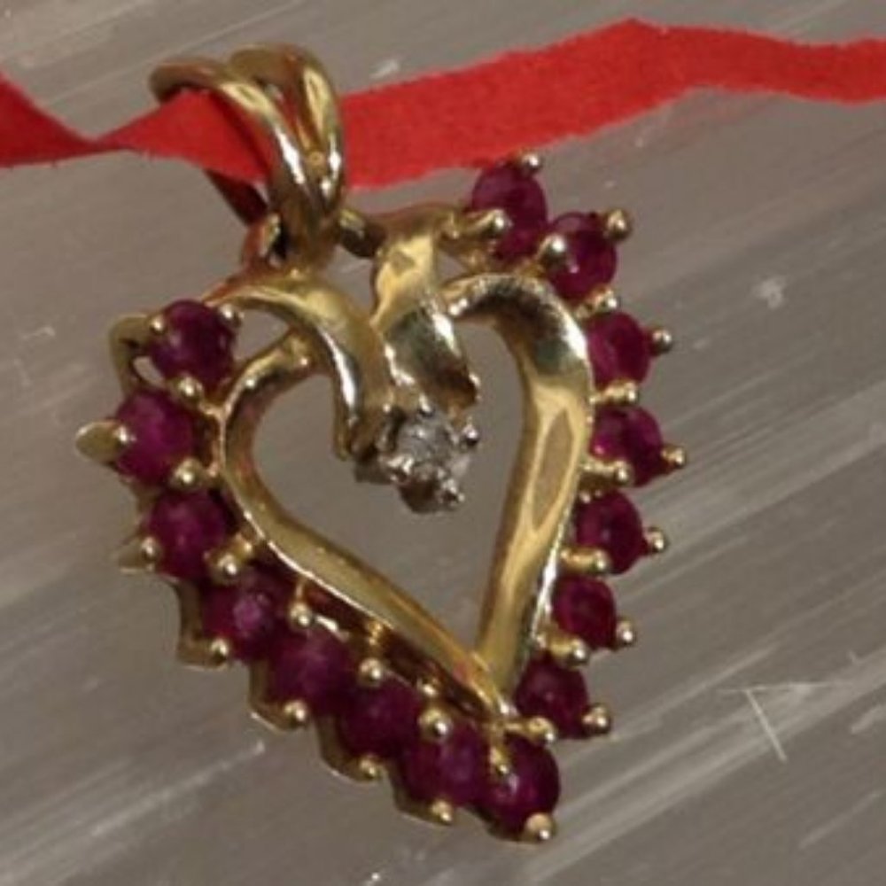 10k Solid Yellow Gold Ruby Heart - image 2